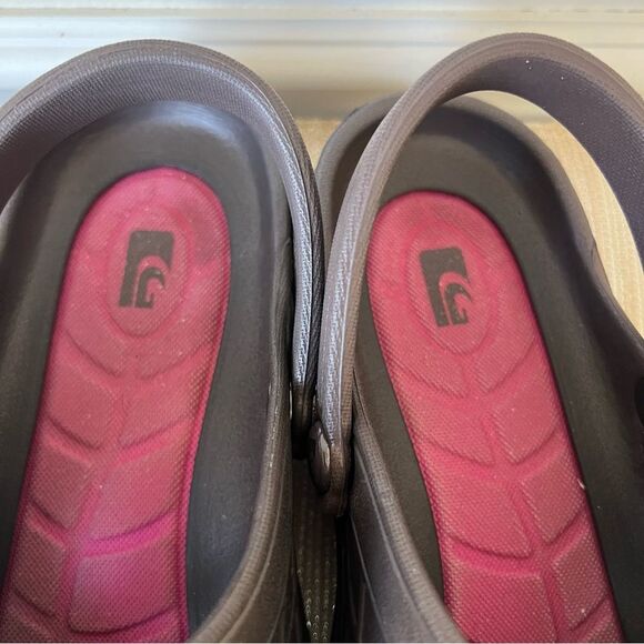 Women’s CLOGGENS brown Sz 10 waterproof clogs COMFY! - Picture 9 of 13